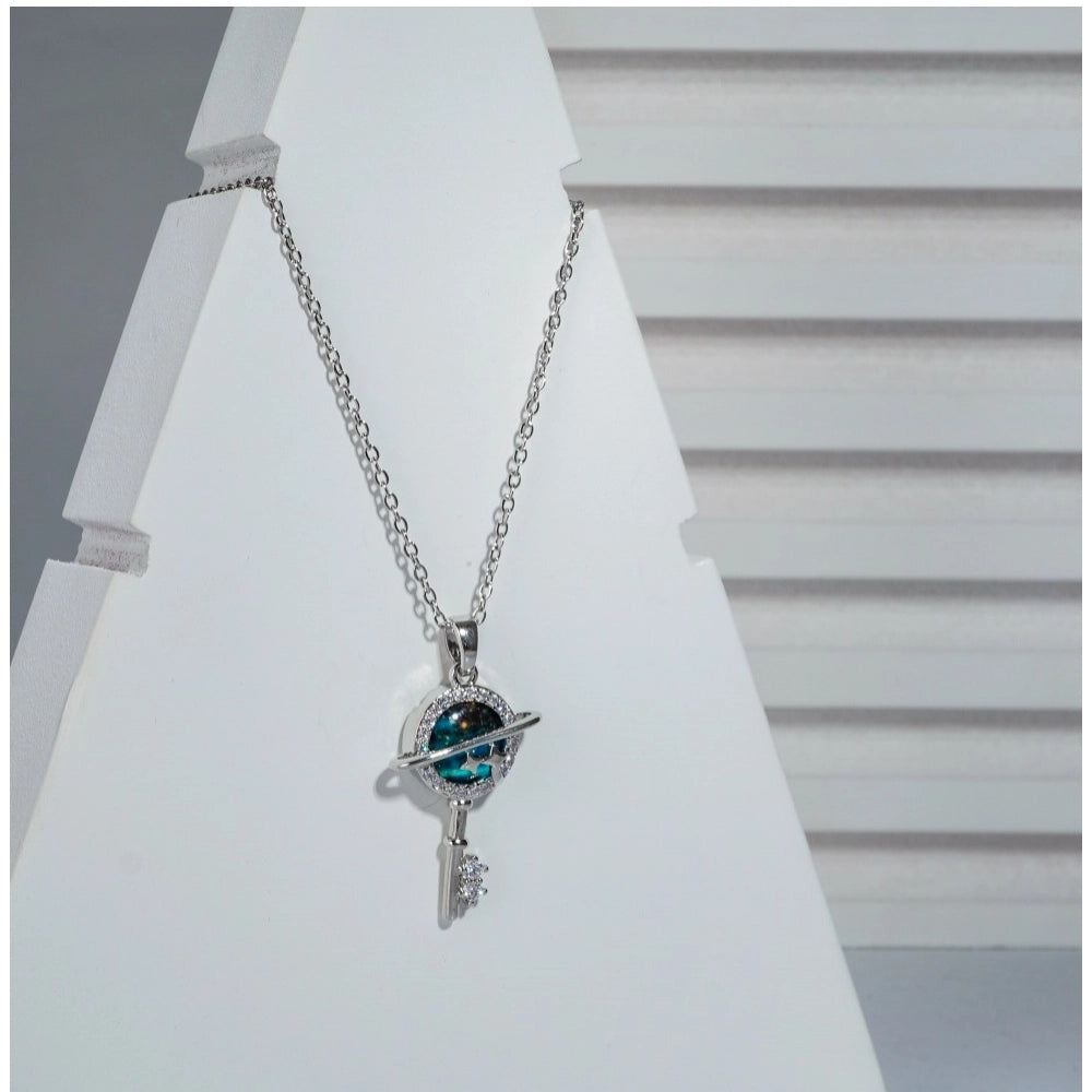 Women'S Stainless Steel Key Design Delicate Chain (Silver Plat