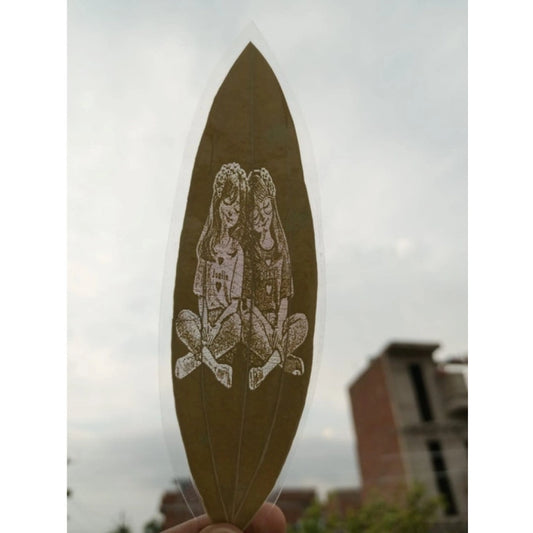 Custom Engraved Leaf Art – Best Friends - Sisters Portrait On