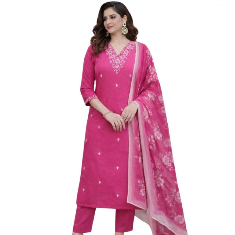Women's Chanderi Silk Ethnic Motif V-Neck 3/4th Sleeve Kurti With Pant Dupatta Set (Pink) - VANSHELLE
