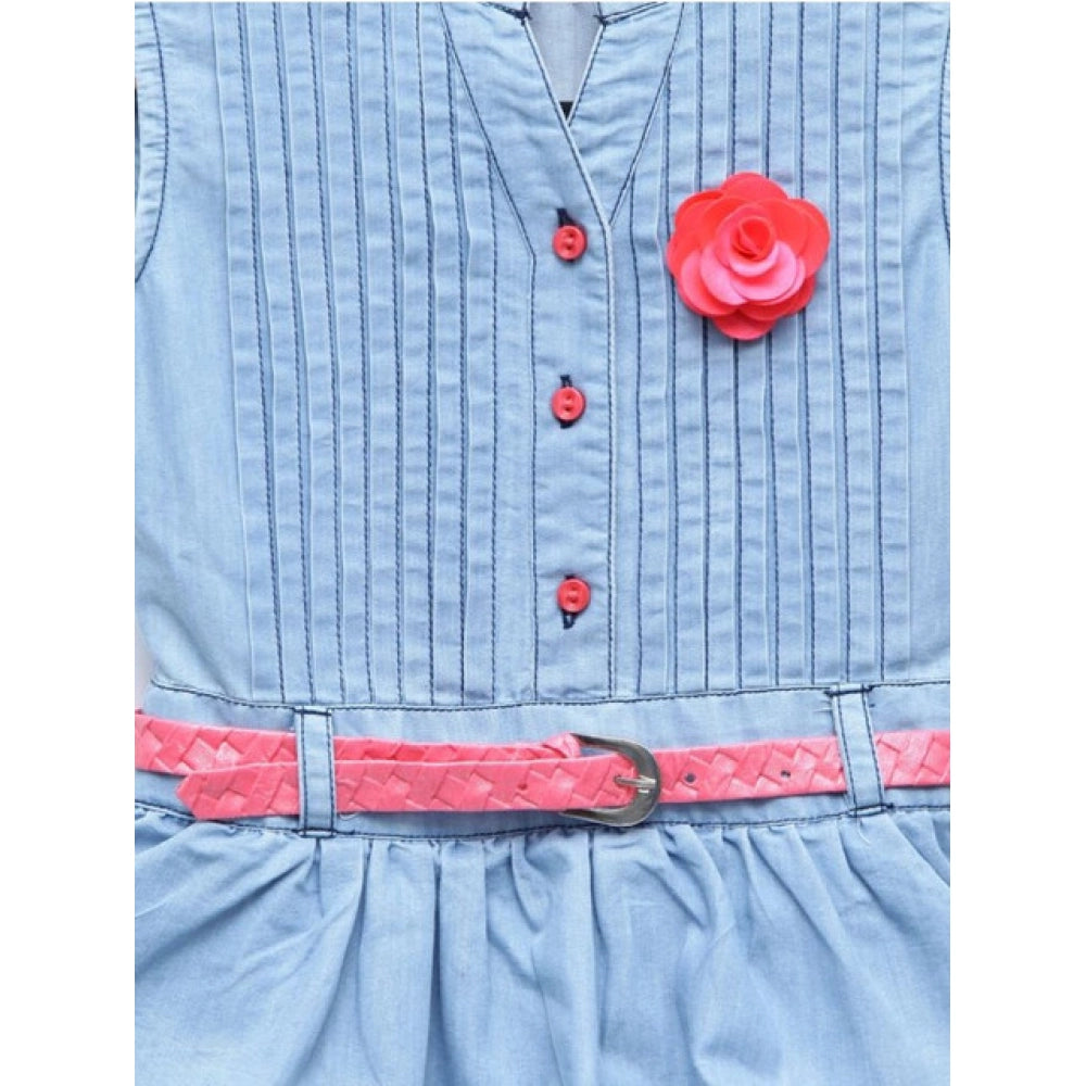 Girl'S Denim Embellished Sleeveless Dress With Belt (Light Blu