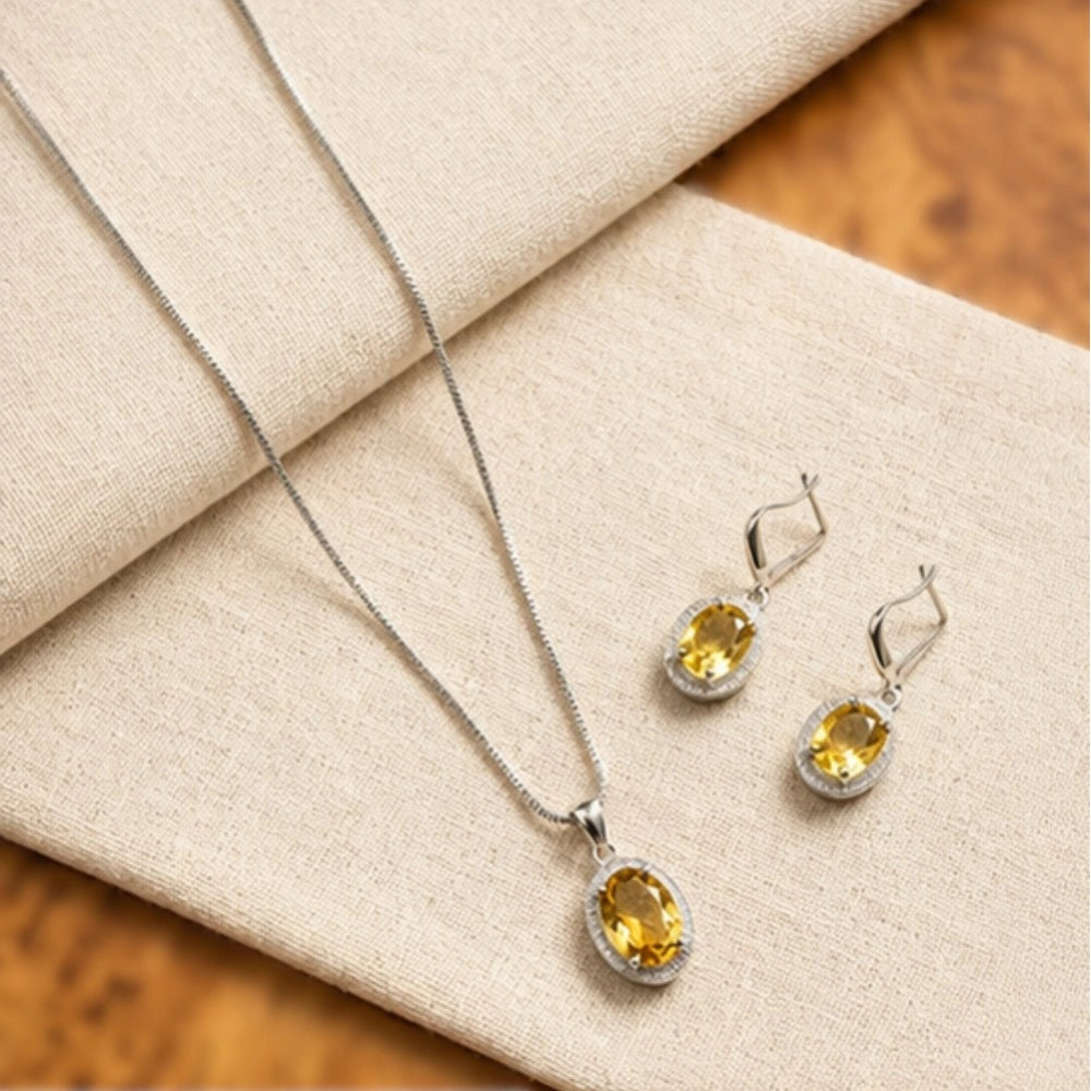 Women'S Brass Silver Plated Pendant Set (Yellow)