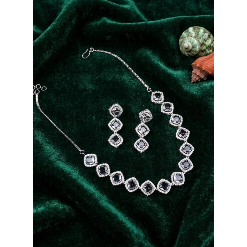 Women'S Brass Silver Plated Necklace Set (White)