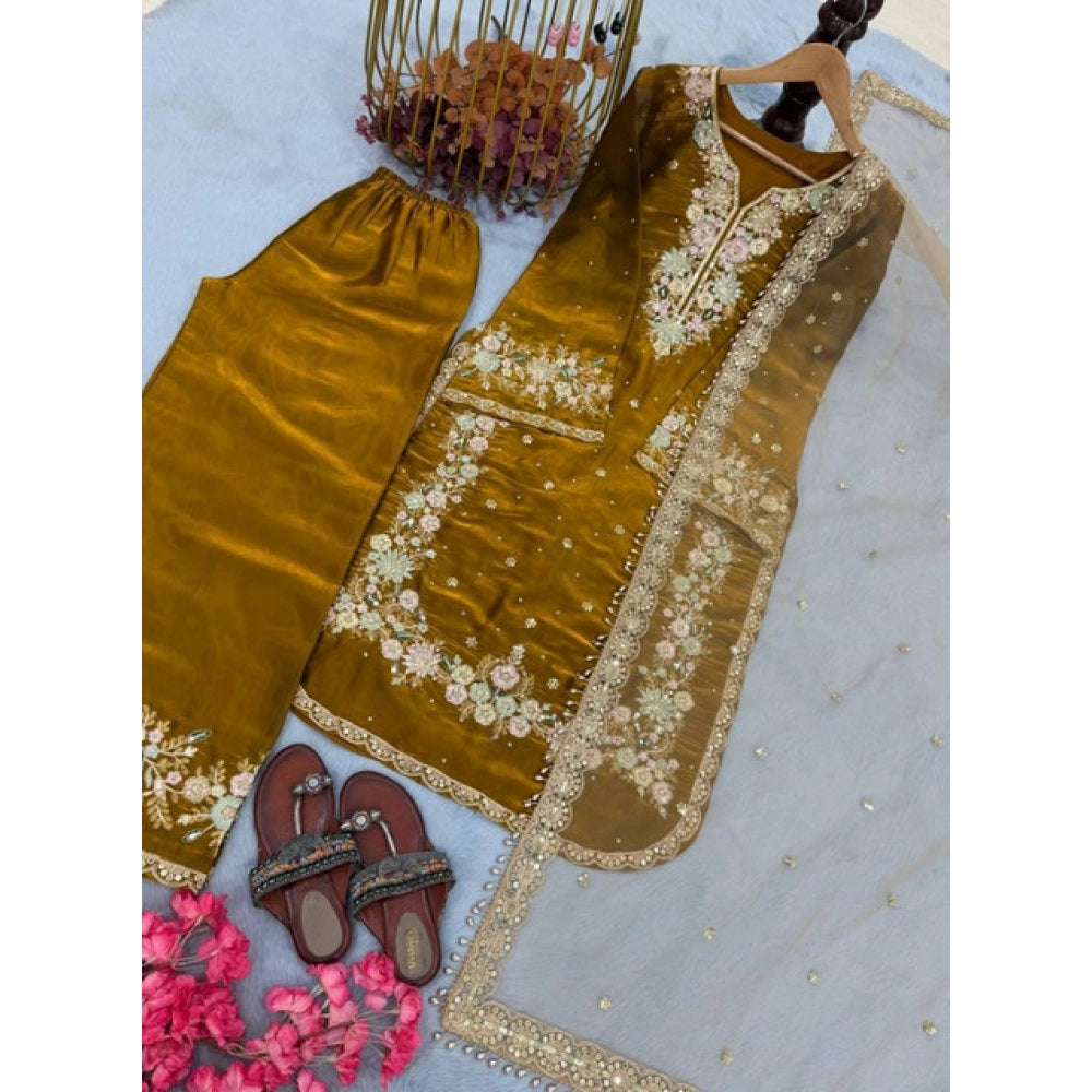 Women'S Silk Embroidered 3/4Th Sleeve Round Kurti With Palazzo
