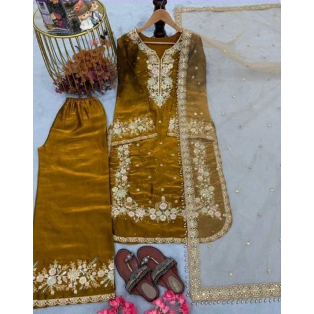 Women'S Silk Embroidered 3/4Th Sleeve Round Kurti With Palazzo