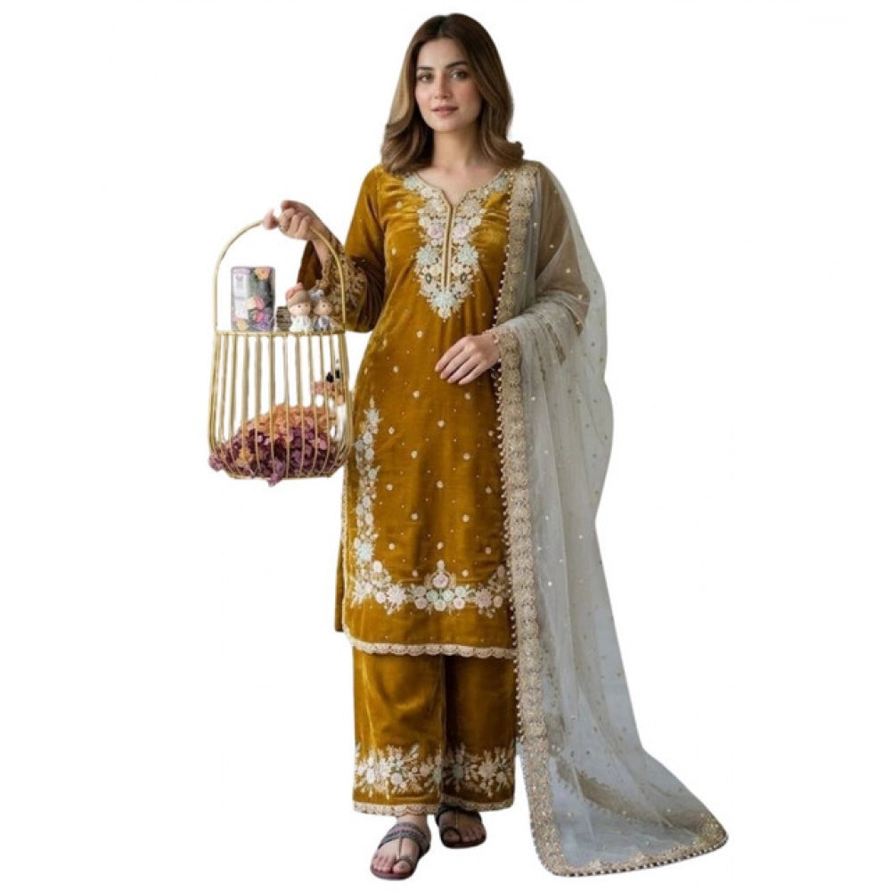 Women'S Silk Embroidered 3/4Th Sleeve Round Kurti With Palazzo