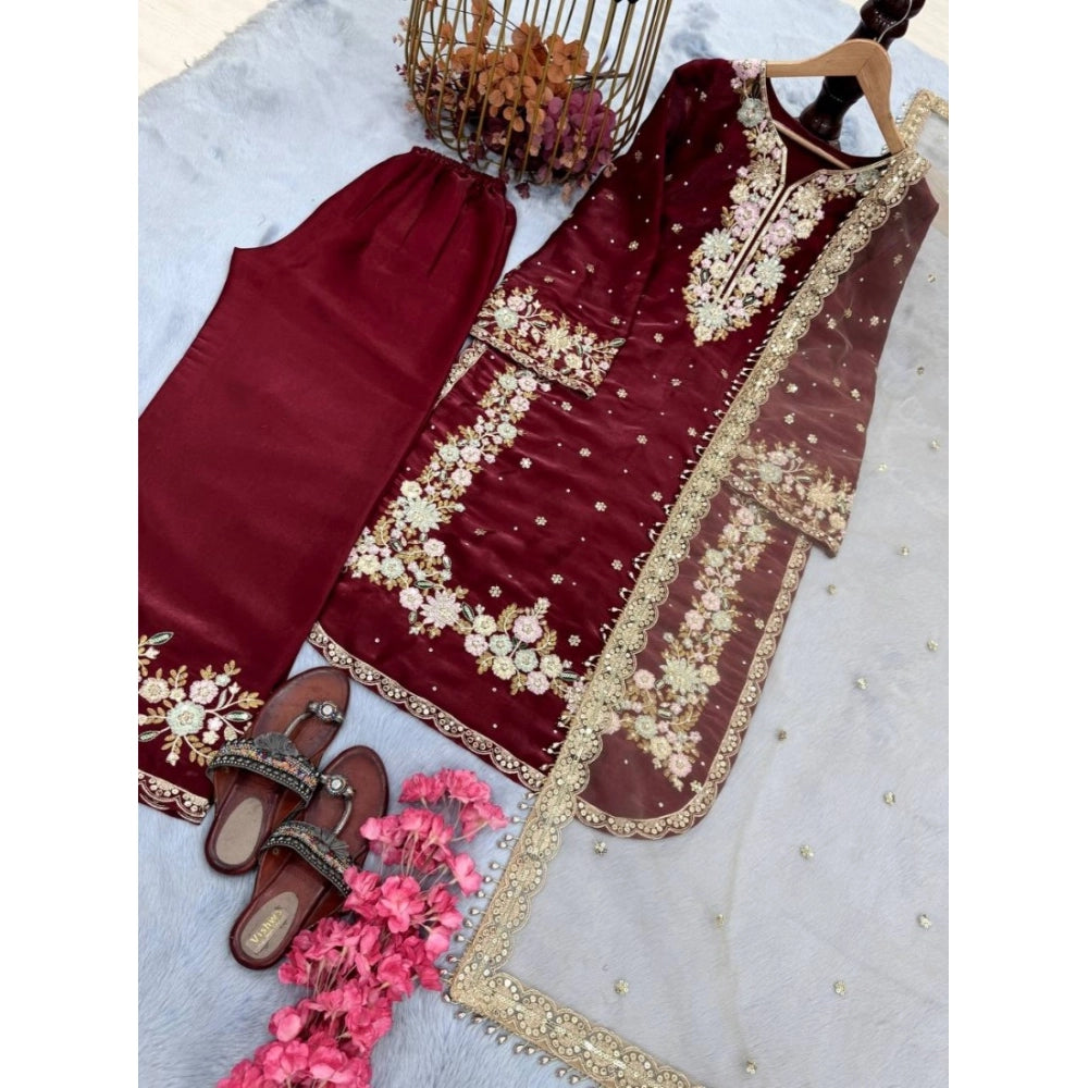 Women'S Silk Embroidered 3/4Th Sleeve Round Kurti With Palazzo