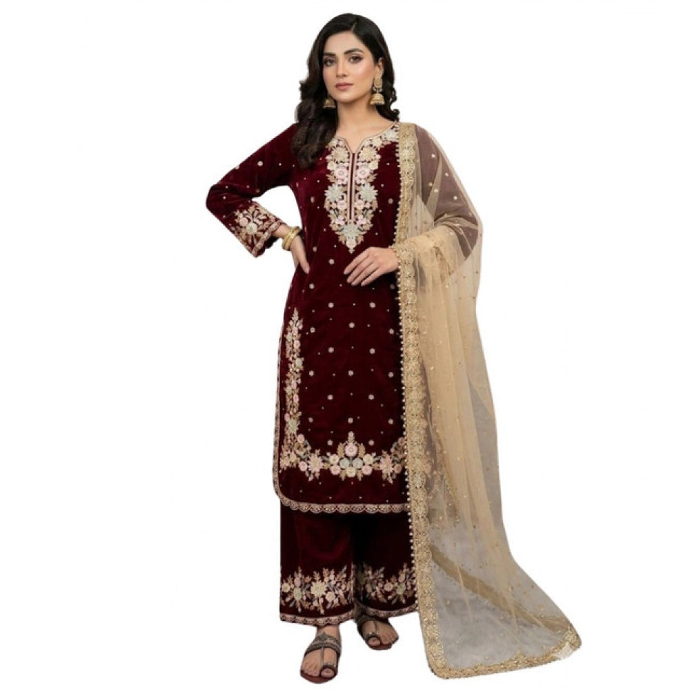 Women'S Silk Embroidered 3/4Th Sleeve Round Kurti With Palazzo