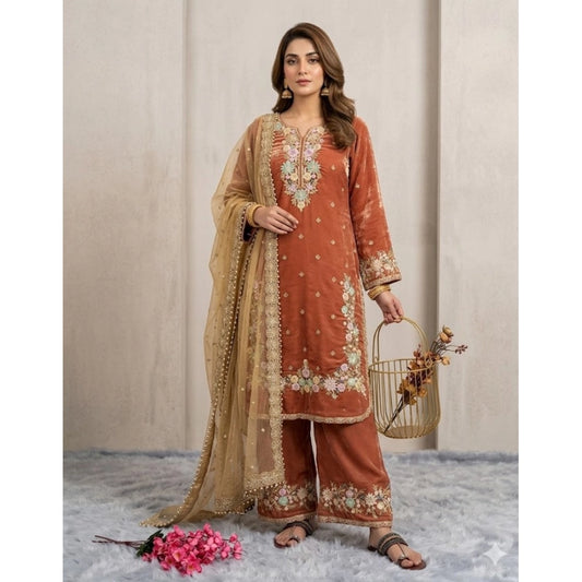 Women'S Silk Embroidered 3/4Th Sleeve Round Kurti With Palazzo