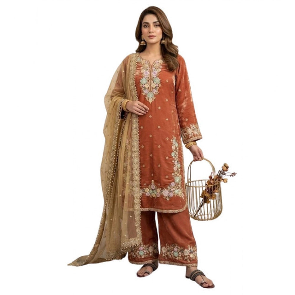 Women'S Silk Embroidered 3/4Th Sleeve Round Kurti With Palazzo