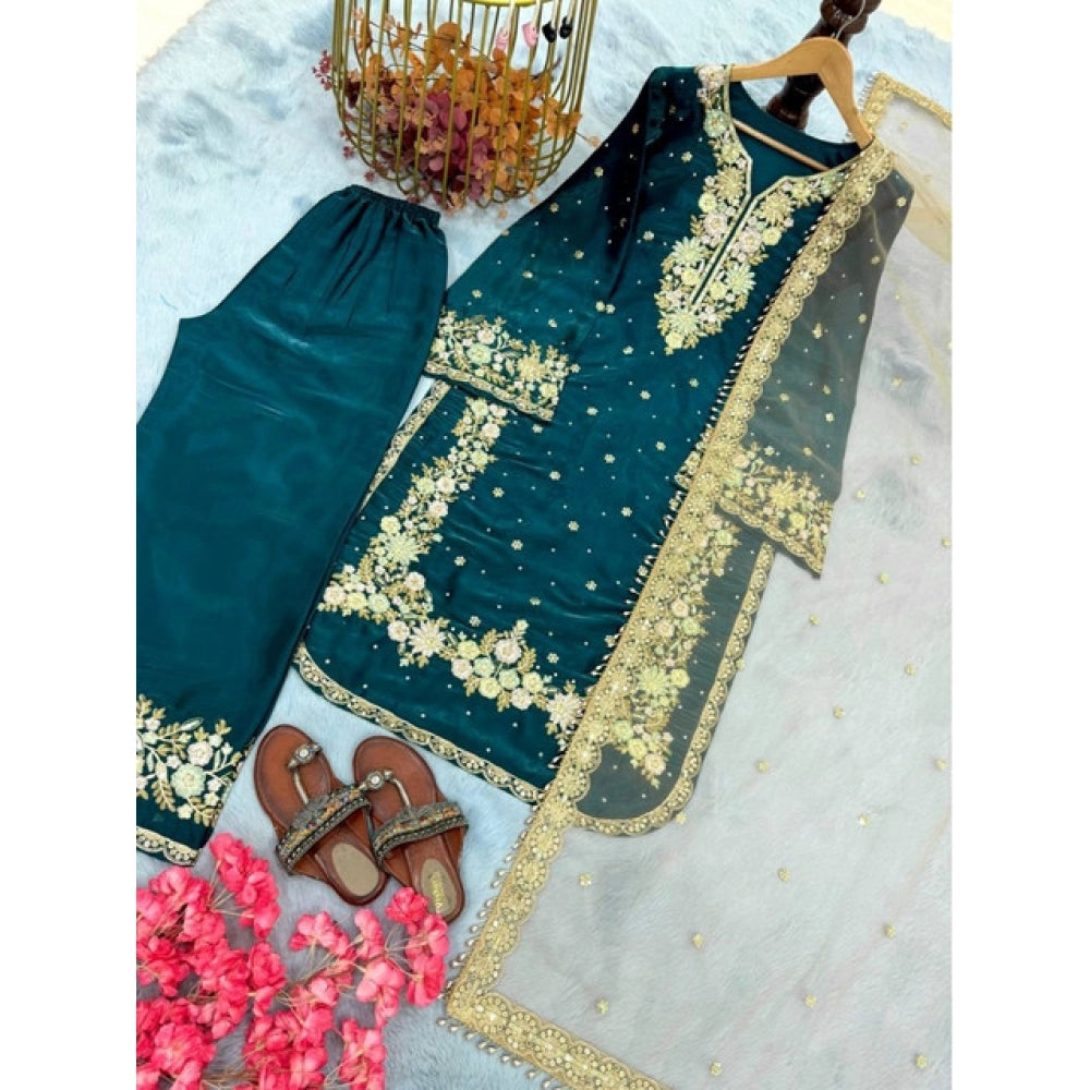 Women'S Silk Embroidered 3/4Th Sleeve Round Kurti With Palazzo