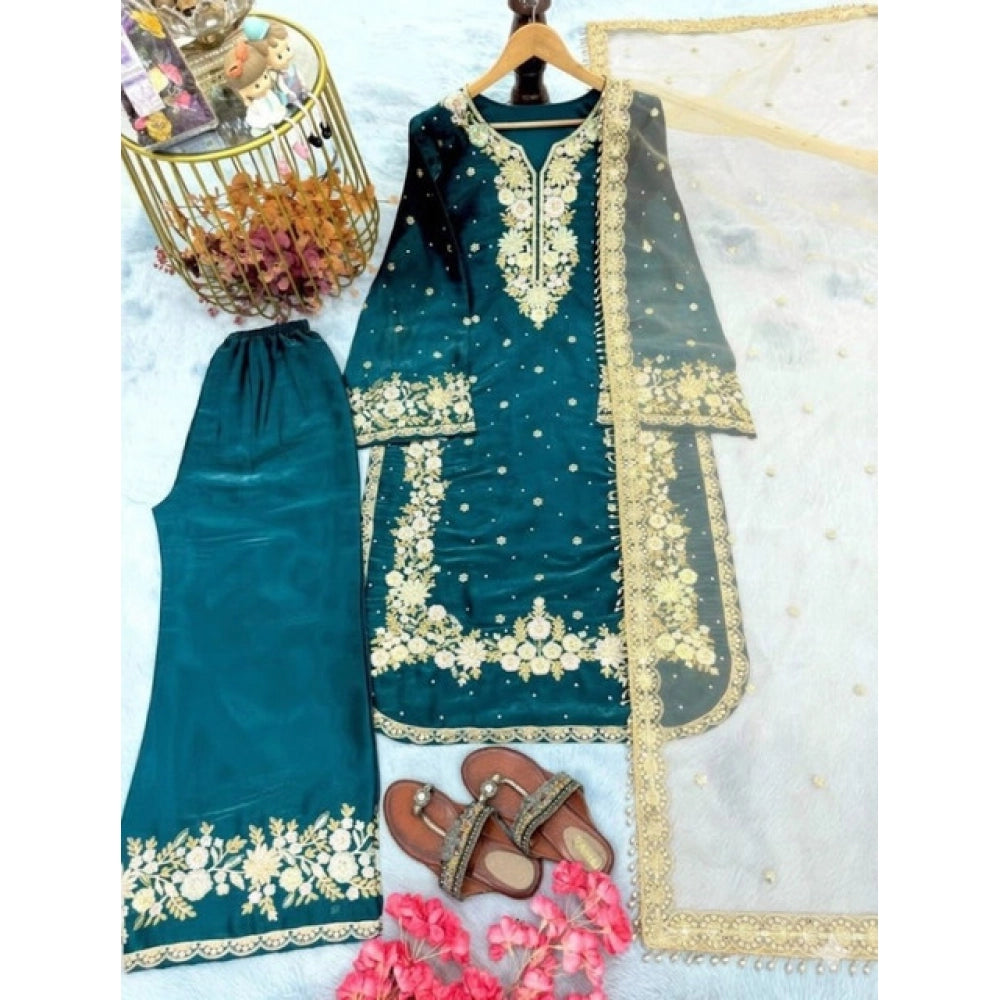 Women'S Silk Embroidered 3/4Th Sleeve Round Kurti With Palazzo
