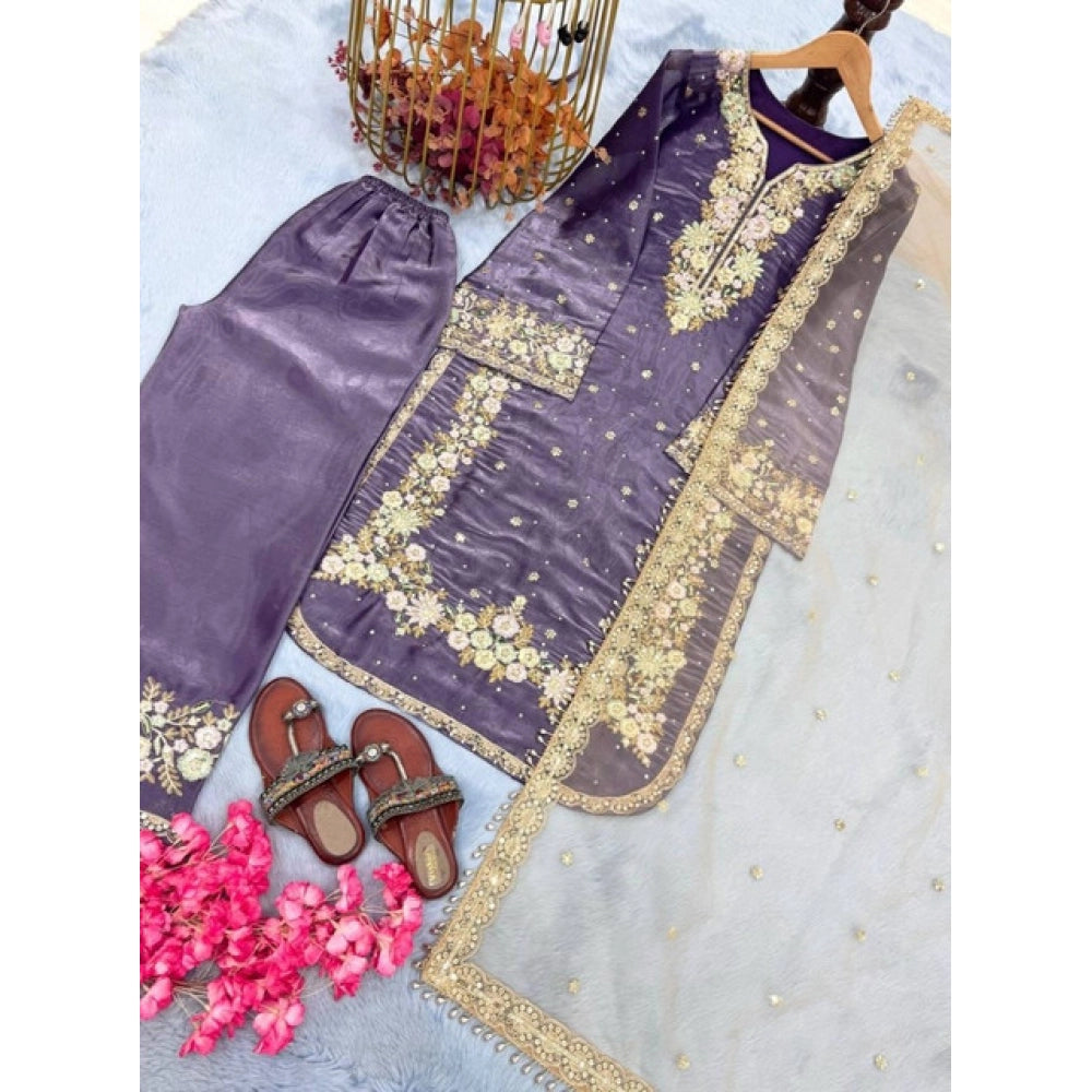 Women'S Silk Embroidered 3/4Th Sleeve Round Kurti With Palazzo
