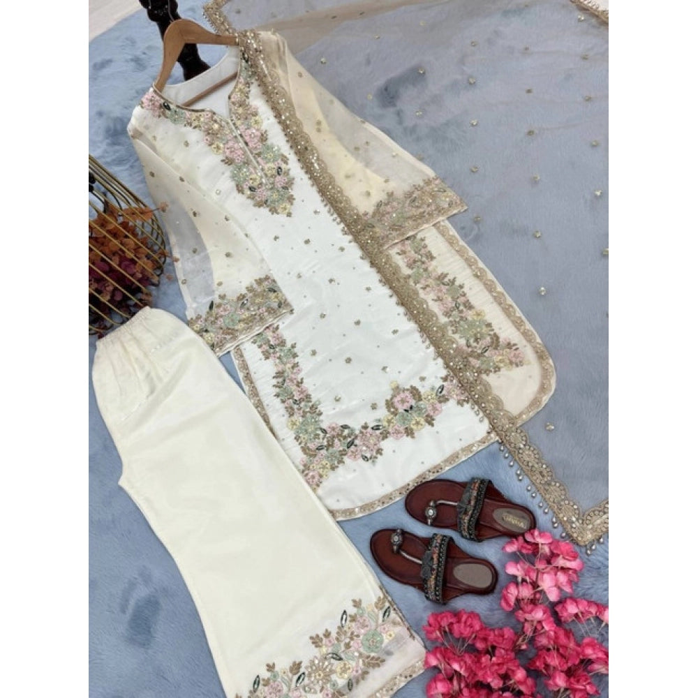 Women'S Silk Embroidered 3/4Th Sleeve Round Kurti With Palazzo