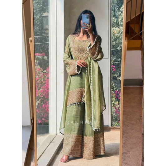 Women'S Silk Embroidered 3/4Th Sleeve Round Kurti With Sharara
