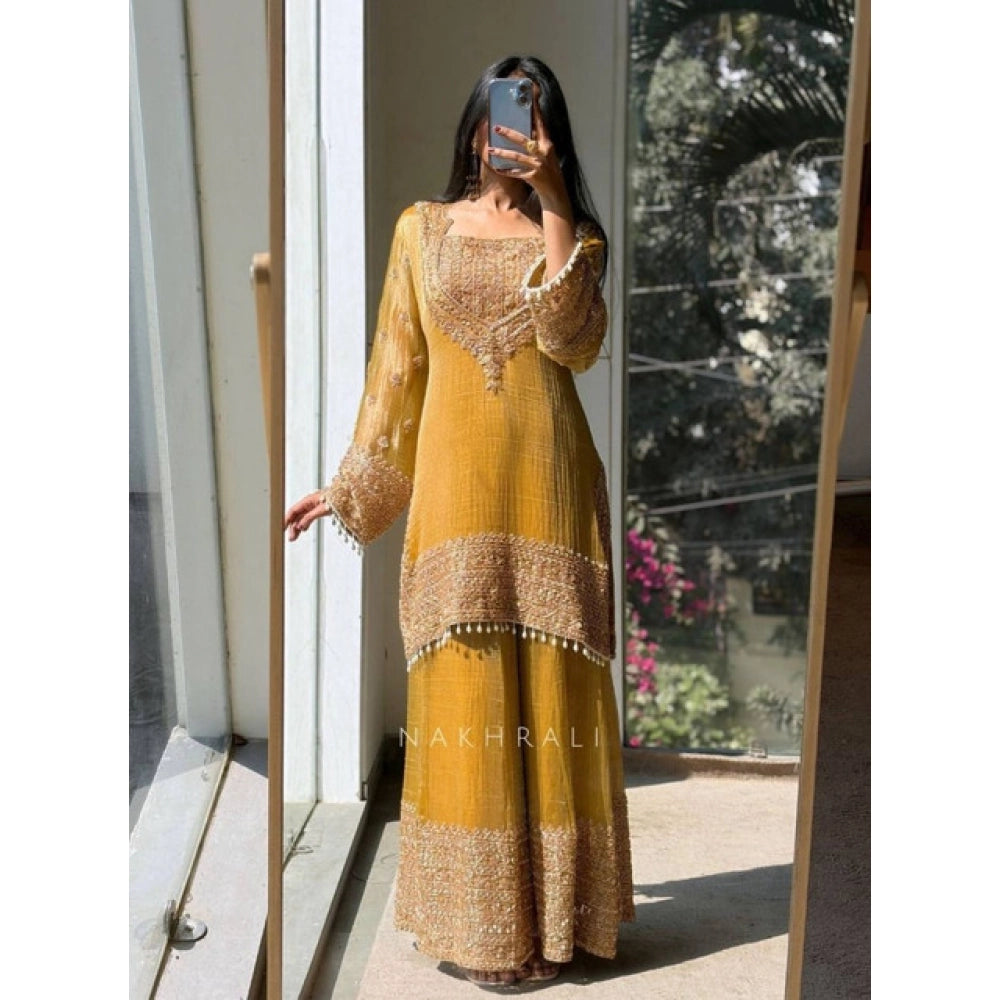 Women'S Silk Embroidered 3/4Th Sleeve Round Kurti With Sharara