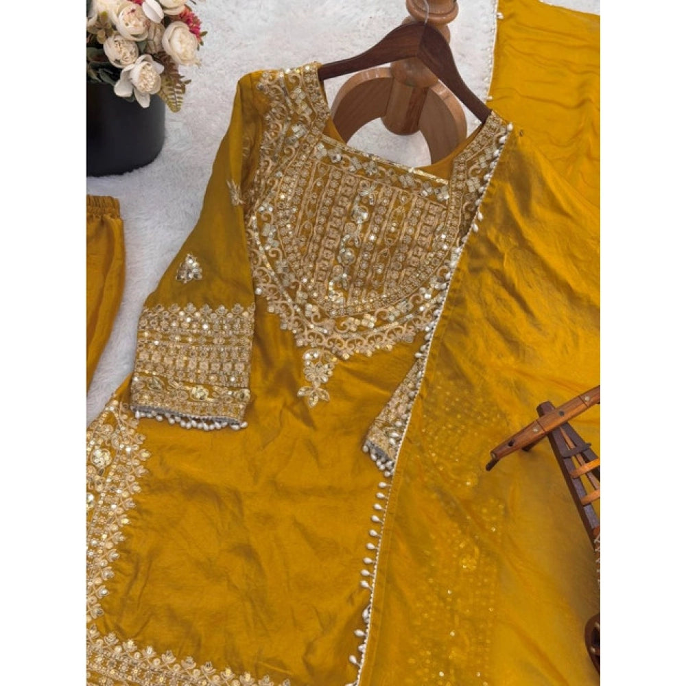 Women'S Silk Embroidered 3/4Th Sleeve Round Kurti With Sharara