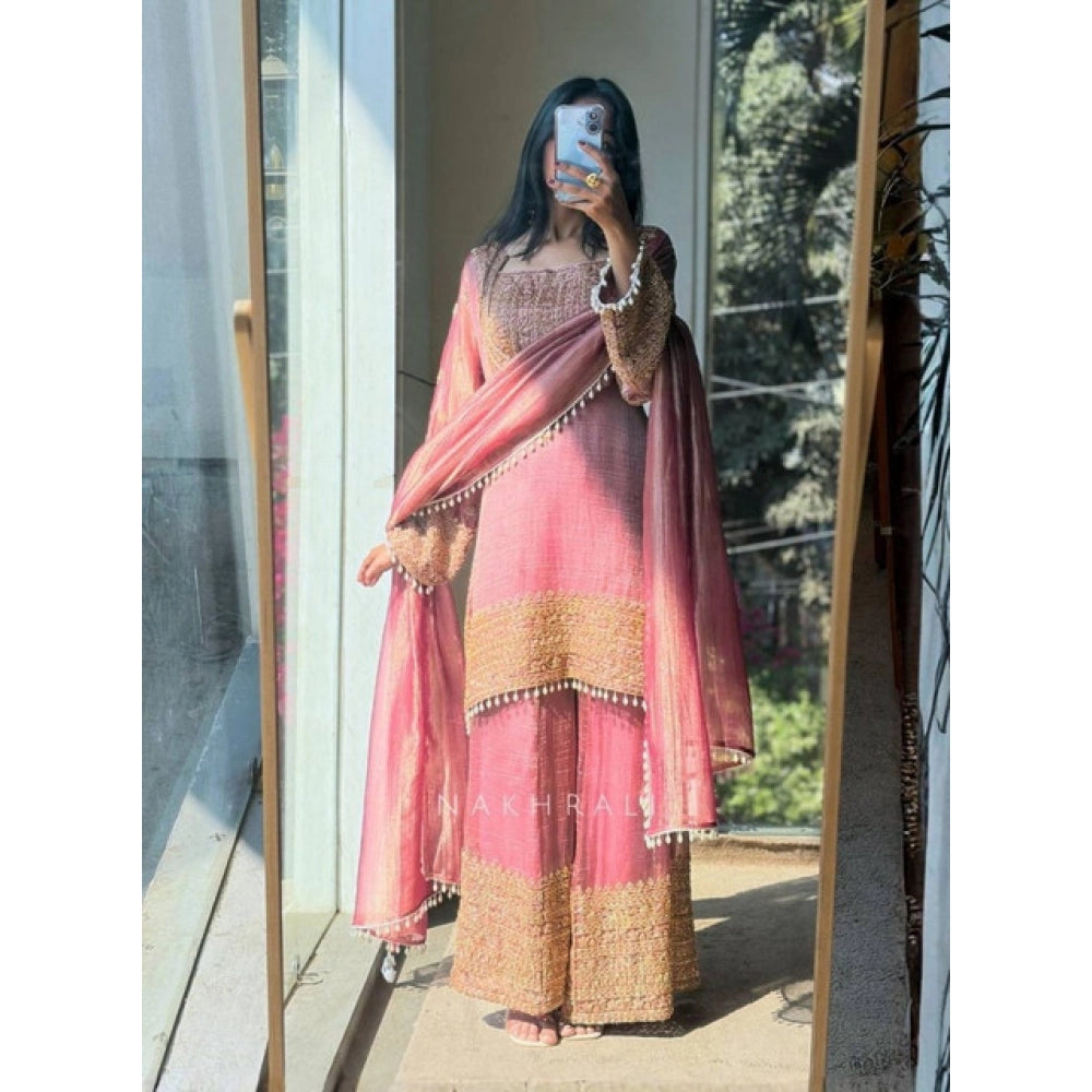 Women'S Silk Embroidered 3/4Th Sleeve Round Kurti With Sharara