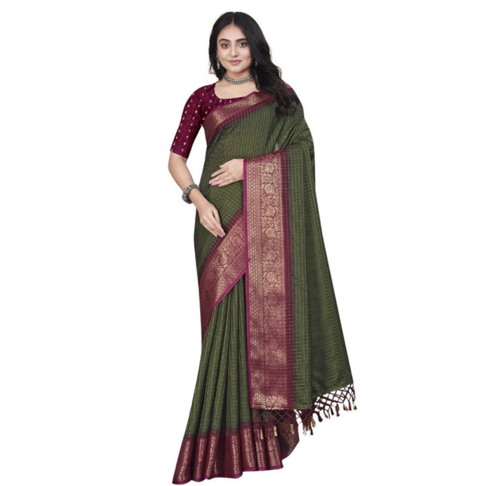 Women'S Cotton Blend Checkered Saree With Unstitched Blouse 5.