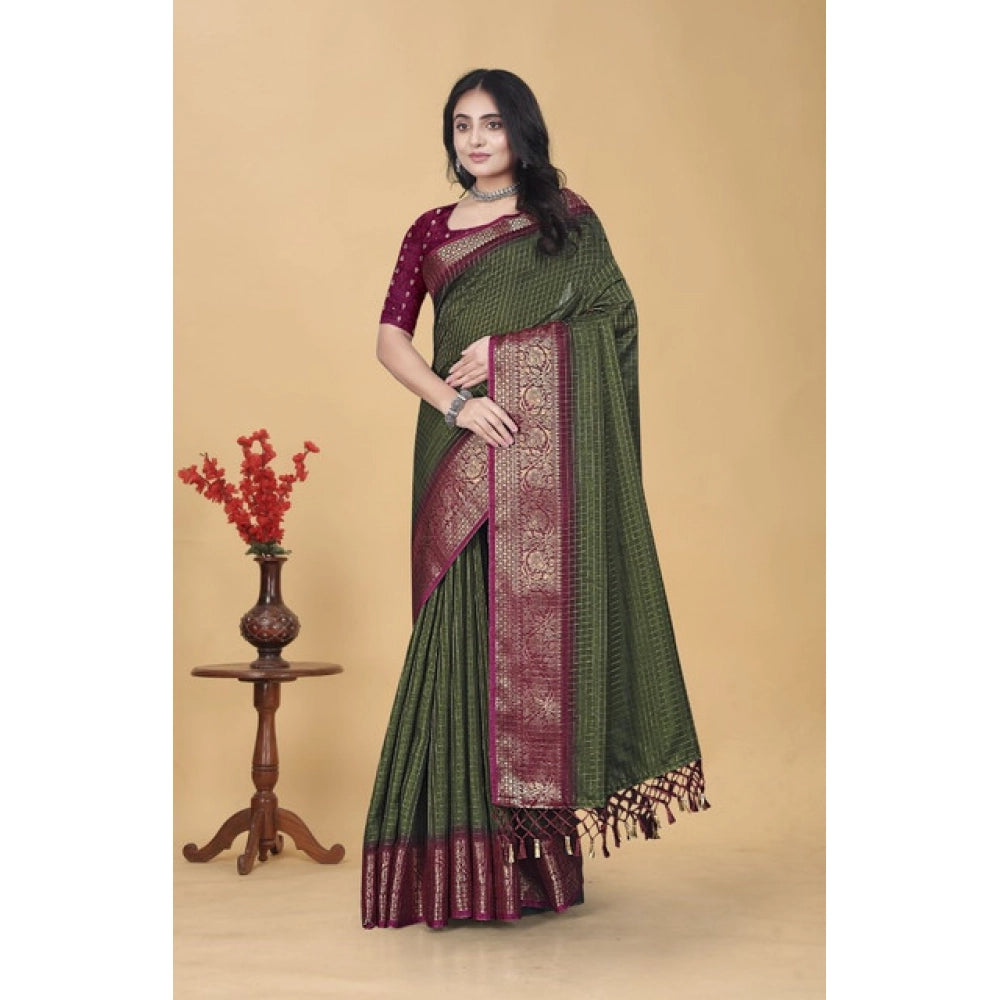 Women'S Cotton Blend Checkered Saree With Unstitched Blouse 5.