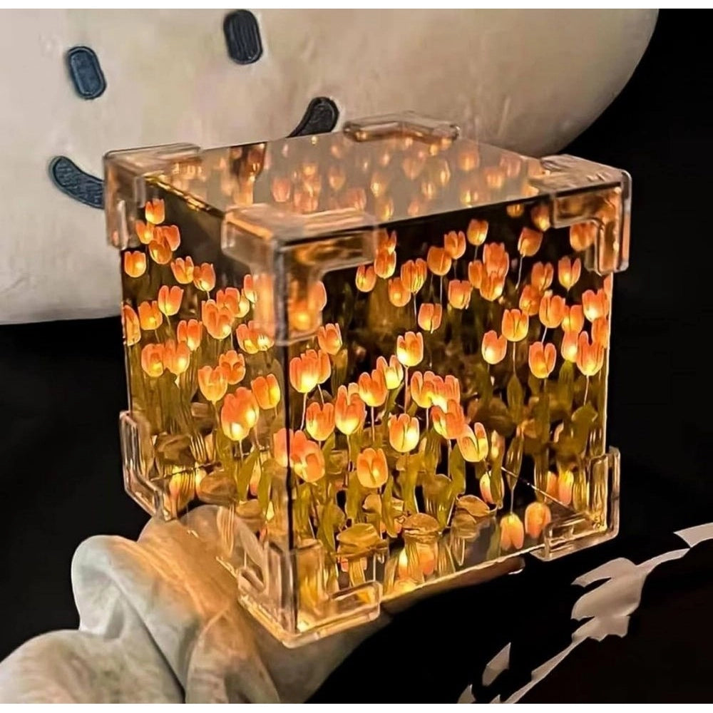 Cube Tulip Lamp - Multicolor